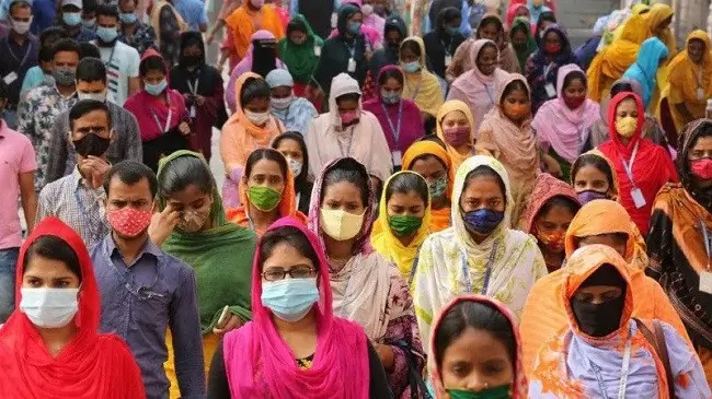 Figure: The workers working in the garment industry are returning to work after the Eid holiday.